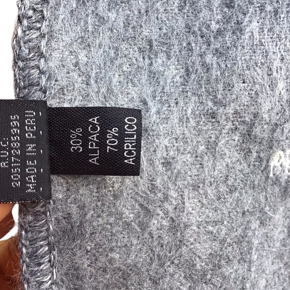 Alpaca Camargo Alpaca Blend Peruvian Gray Scarf - Picture 8 of 8